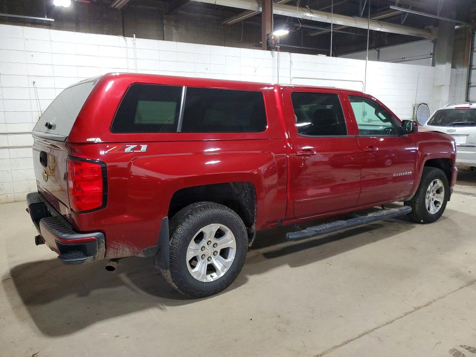 55816216 :رقم المزاد ، 3GCUKREC8JG583370 vin ، 2018 Chevrolet Silverado مزاد بيع