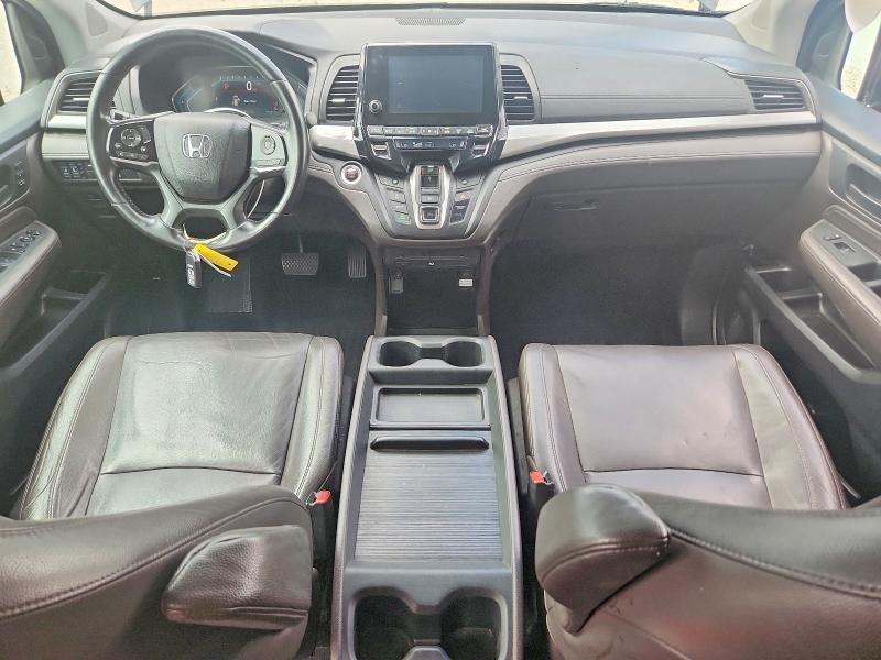 57668856 :رقم المزاد ، 5FNRL6H89JB032167 vin ، 2018 Honda Odyssey مزاد بيع