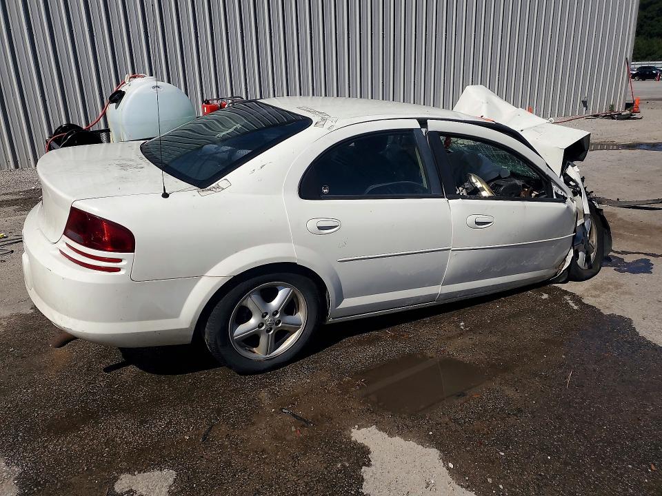2006 Dodge Stratus მანქანა იყიდება აუქციონზე, vin: 1B3EL46TX6N112811, აუქციონის ნომერი: 55900596