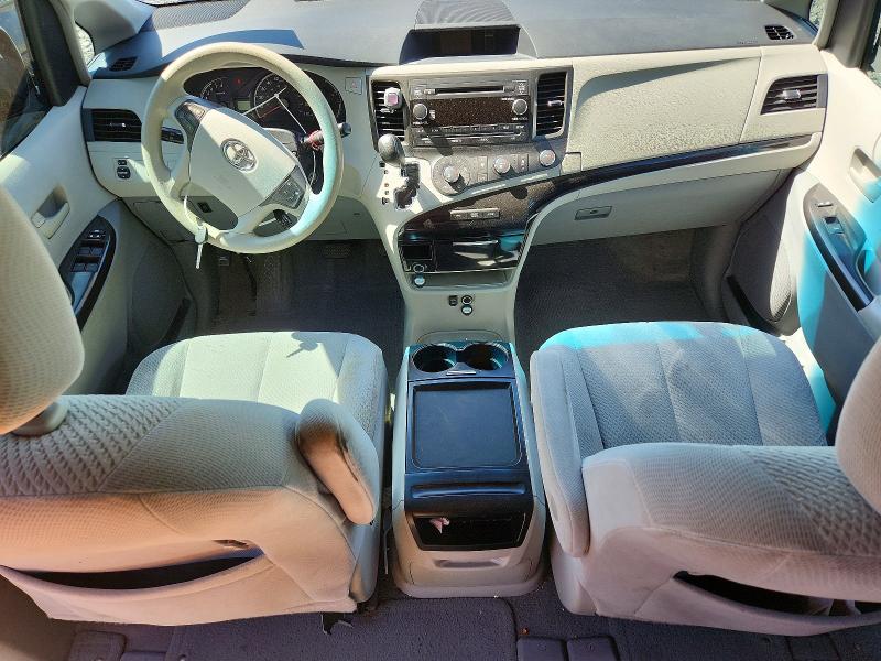 Aukcja sprzedaży 2011 Toyota Sienna, vin: 5TDKK3DC2BS013888, numer aukcji: 55645886