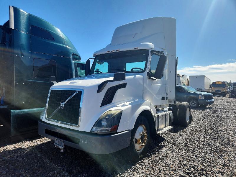 2016 Volvo Vnl მანქანა იყიდება აუქციონზე, vin: 4V4N39TG7GN965630, აუქციონის ნომერი: 53846026