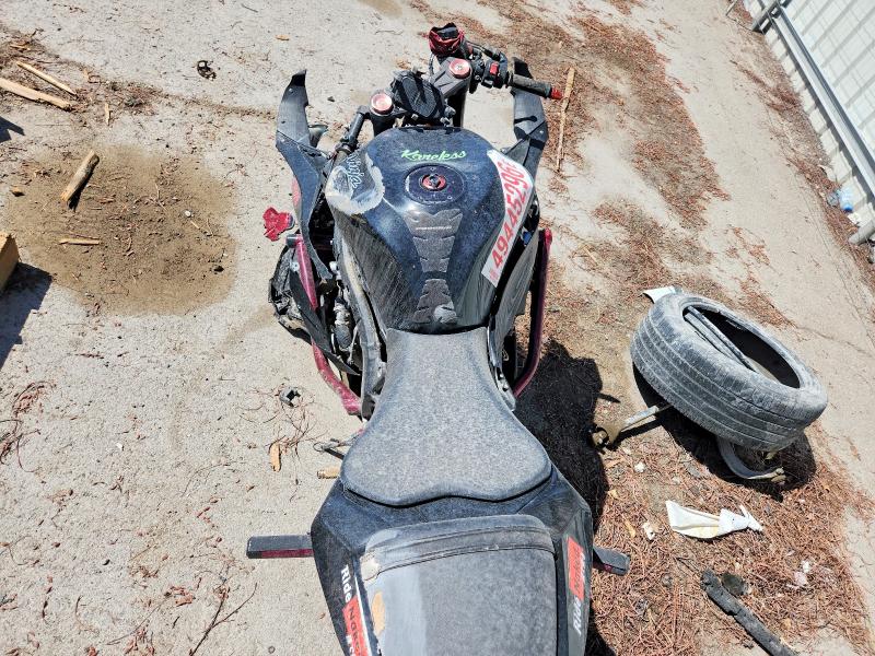 49445296 :رقم المزاد ، JKBZXJE15DA002732 vin ، 2013 Kawasaki Zx636 مزاد بيع