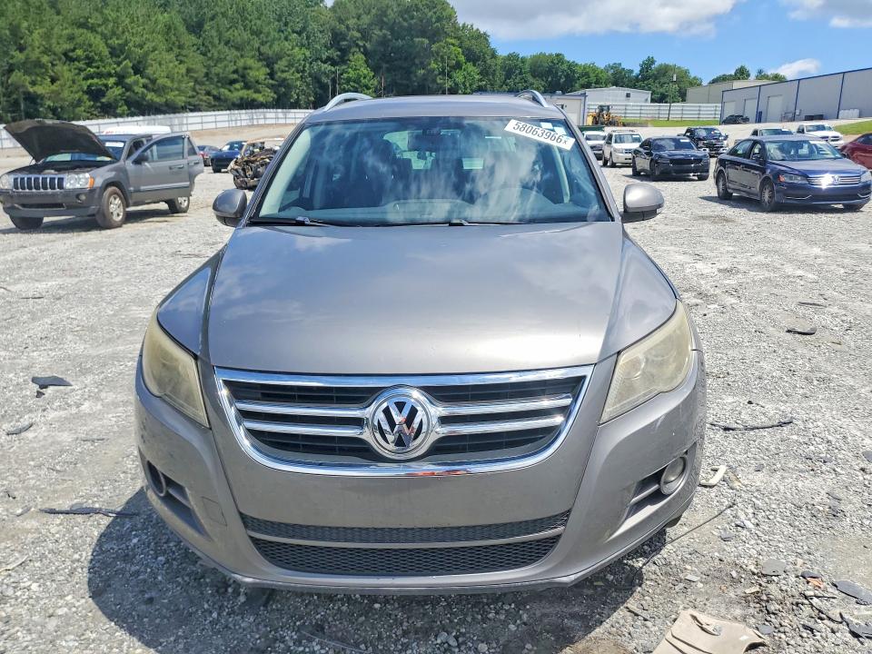 2009 Volkswagen Tiguan მანქანა იყიდება აუქციონზე, vin: WVGAV75N69W525945, აუქციონის ნომერი: 58063966