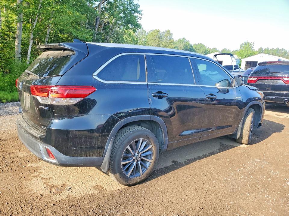 58604936 :رقم المزاد ، 5TDJGRFH1JS050597 vin ، 2018 Toyota Highlander Hybrid مزاد بيع