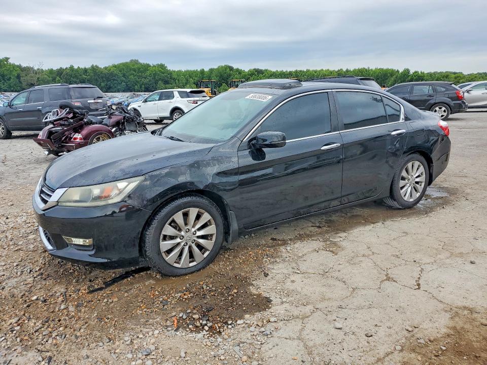 Auction sale of the 2015 Honda Accord, vin: 1HGCR2F71FA064877, lot number: 58638006