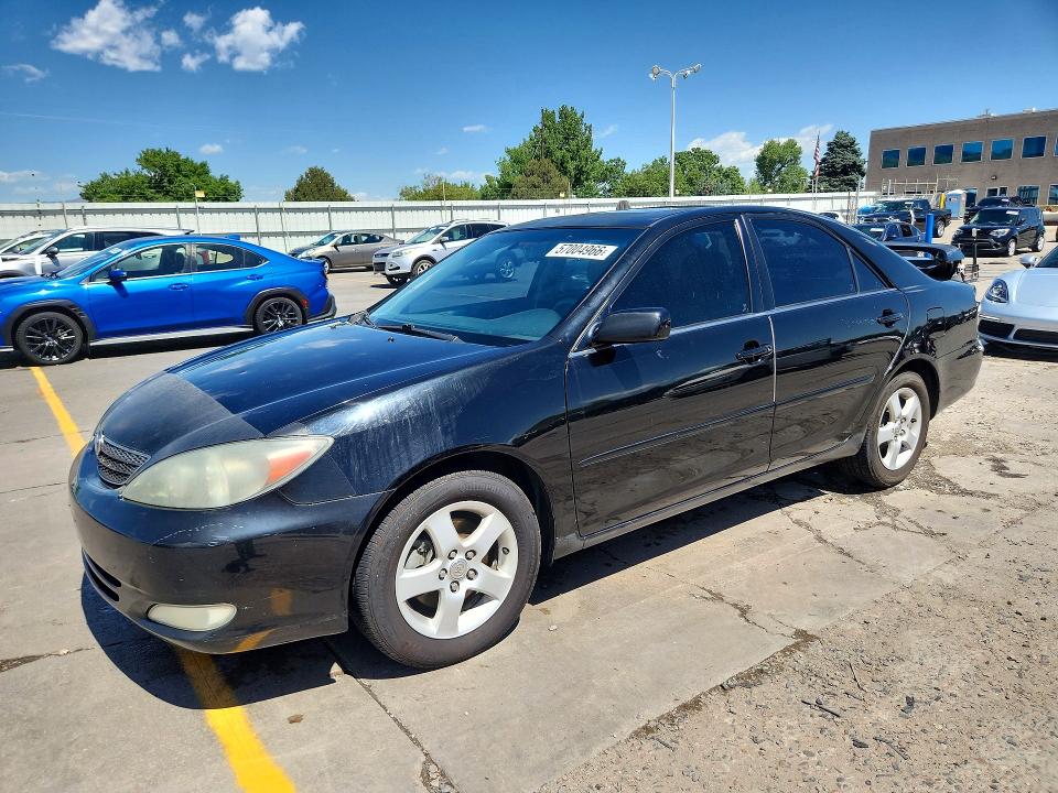 57004966 :رقم المزاد ، 4T1BA32K74U505243 vin ، 2004 Toyota Camry مزاد بيع