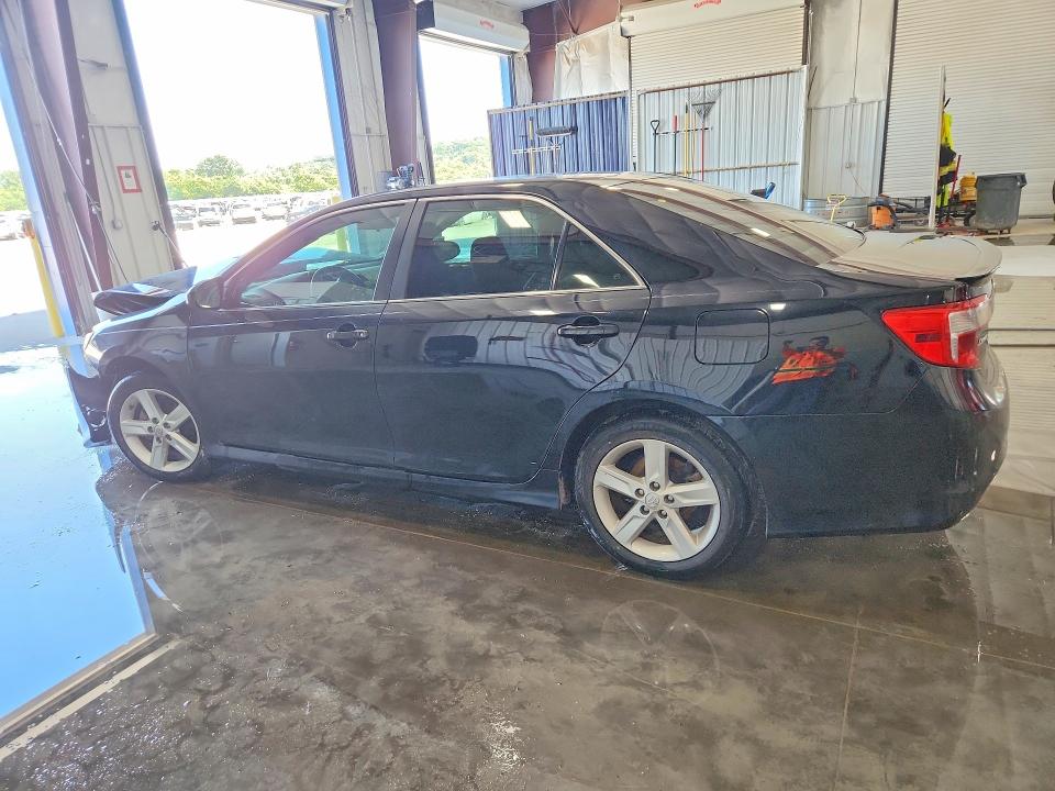 2013 Toyota Camry მანქანა იყიდება აუქციონზე, vin: 4T1BF1FK7DU695013, აუქციონის ნომერი: 55875936