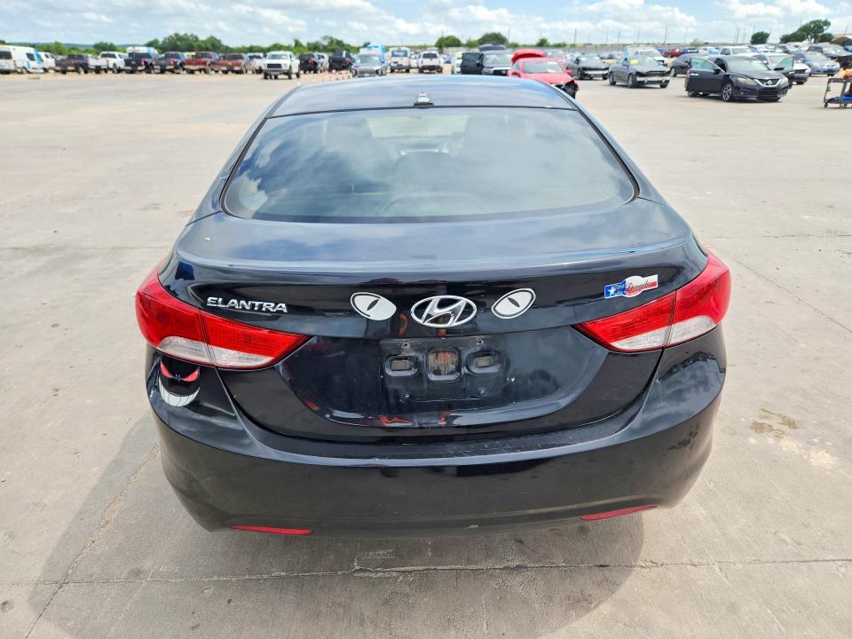 2011 Hyundai Elantra მანქანა იყიდება აუქციონზე, vin: KMHDH4AE5BU135381, აუქციონის ნომერი: 56965946