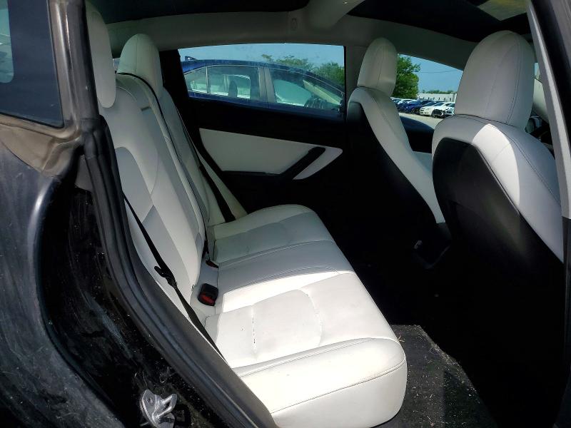 Продажа на аукционе авто 2019 Tesla Model 3, vin: 5YJ3E1EAXKF301675, номер лота: 59237486