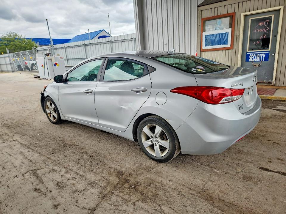 58007086 :رقم المزاد ، 5NPDH4AE0DH377206 vin ، 2013 Hyundai Elantra مزاد بيع