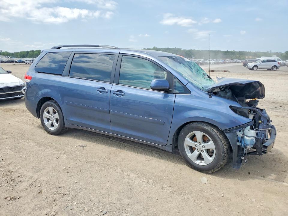 Продажа на аукционе авто 2014 Toyota Sienna, vin: 5TDKK3DC7ES500105, номер лота: 55981126