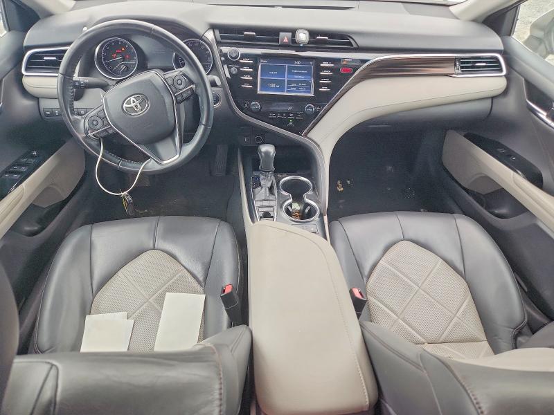 2018 Toyota Camry მანქანა იყიდება აუქციონზე, vin: 4T1B11HK0JU004282, აუქციონის ნომერი: 56630546