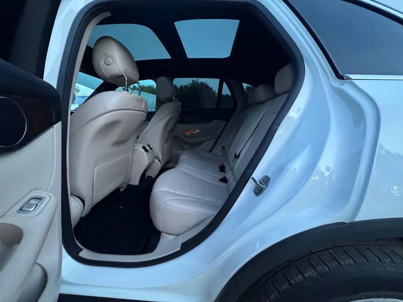 57085866 :رقم المزاد ، WDC0G4KB9JF438882 vin ، 2018 Mercedes-benz Glc مزاد بيع