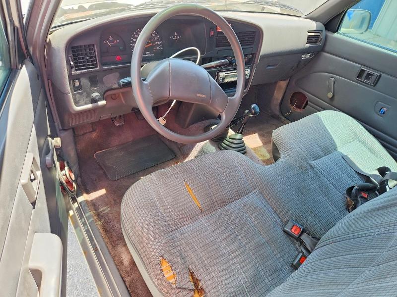 56283566 :رقم المزاد ، JT4RN01P7L7033125 vin ، 1990 Toyota Pickup مزاد بيع