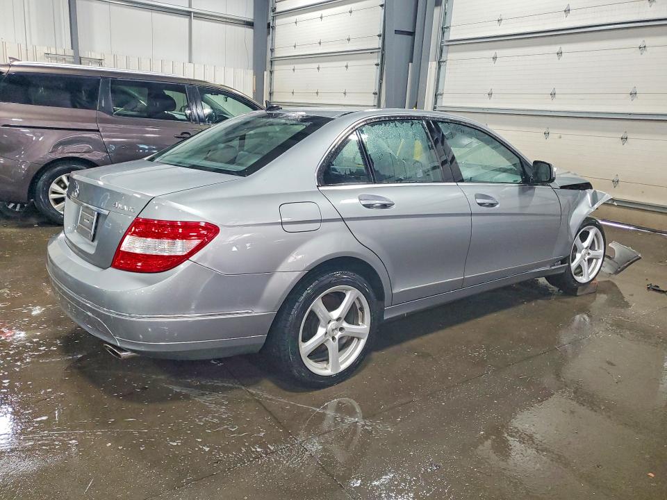 57413826 :رقم المزاد ، WDDGF81XX9F204487 vin ، 2009 Mercedes-benz C مزاد بيع