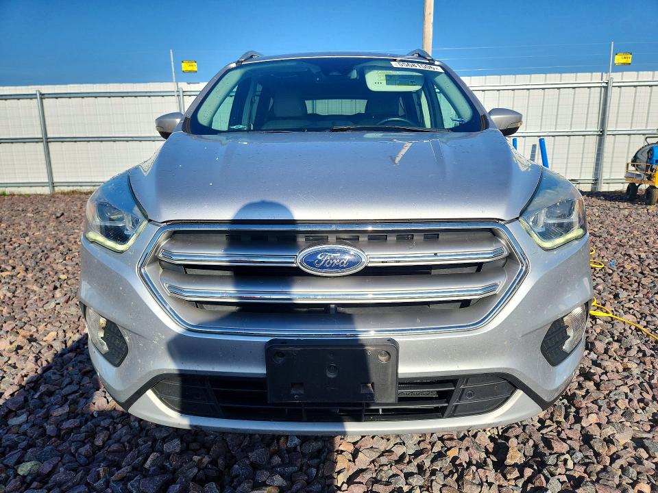 Продажа на аукционе авто 2017 Ford Escape, vin: 1FMCU0J98HUA16011, номер лота: 55681506