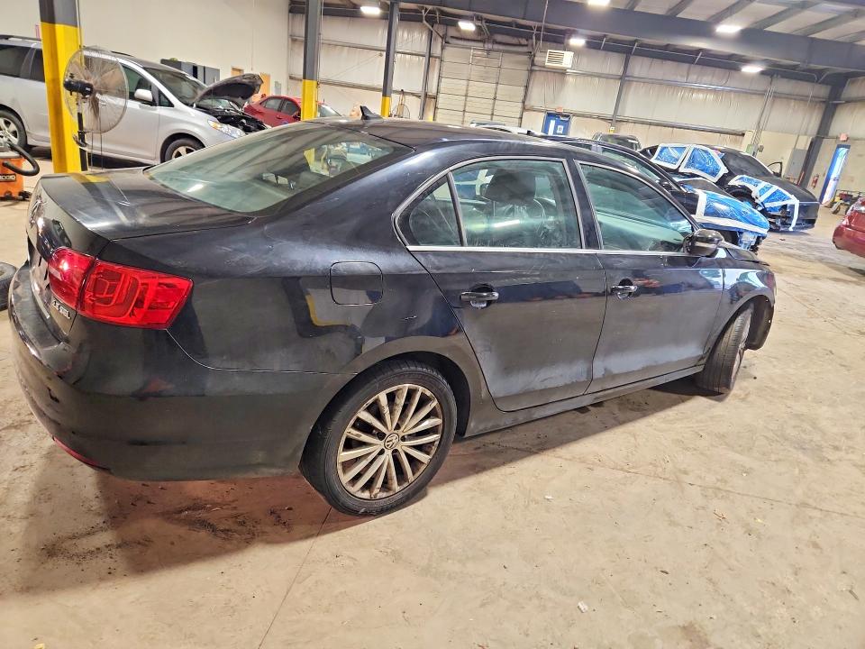 57836596 :رقم المزاد ، 3VWLP7AJ1DM413425 vin ، 2013 Volkswagen Jetta مزاد بيع