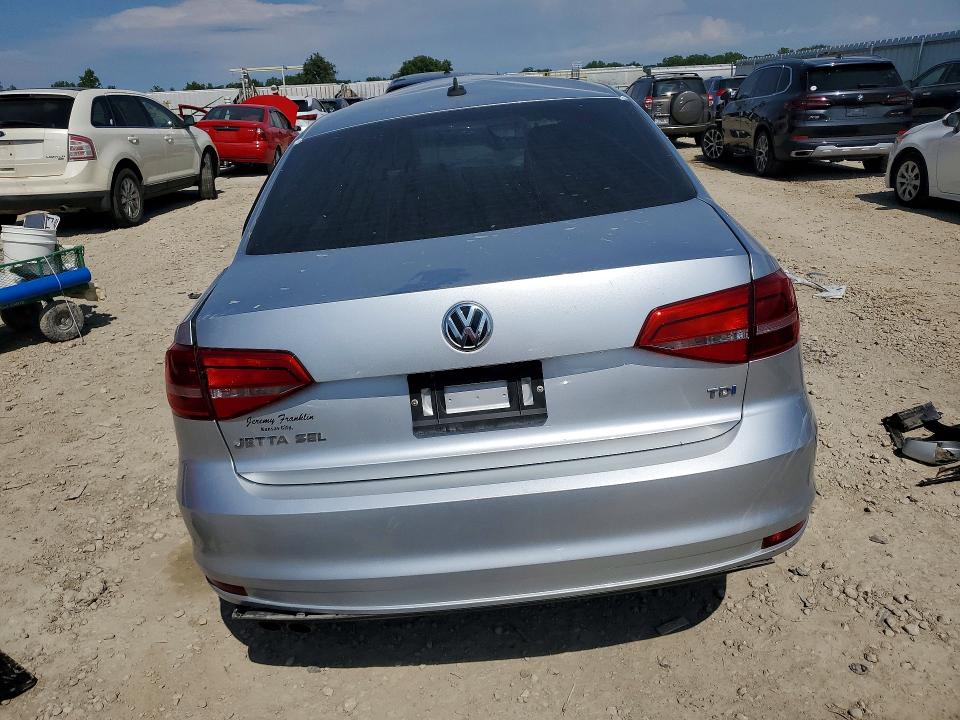 Продажа на аукционе авто 2015 Volkswagen Jetta, vin: 3VWLA7AJ6FM325457, номер лота: 56793506