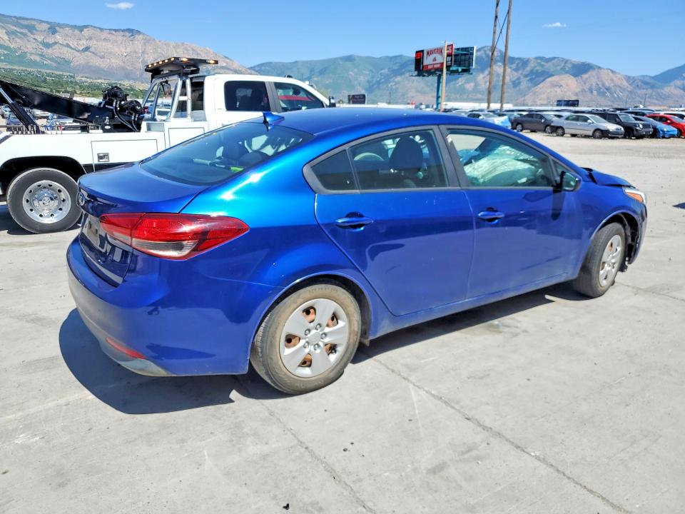 Продажа на аукционе авто 2018 Kia Forte, vin: 3KPFK4A7XJE271597, номер лота: 55698036
