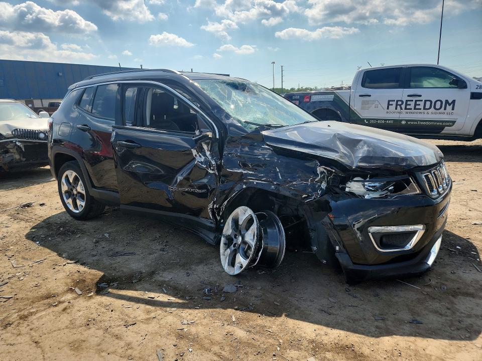 55852336 :رقم المزاد ، 3C4NJDCBXMT555585 vin ، 2021 Jeep Compass مزاد بيع