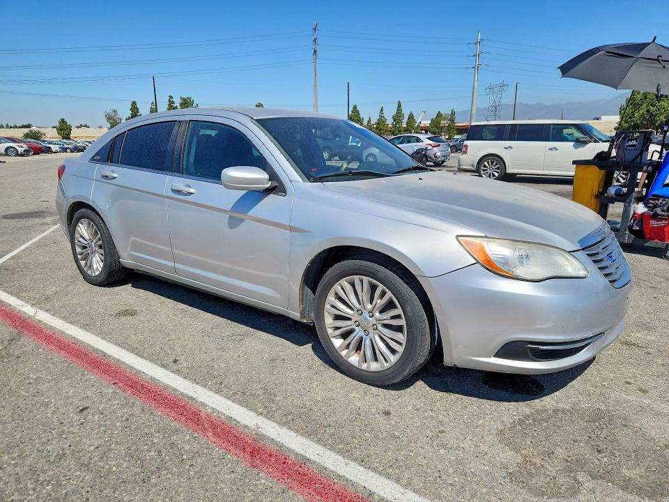 Продаж на аукціоні авто 2012 Chrysler 200, vin: 1C3CCBAB9CN100318, номер лоту: 57257816