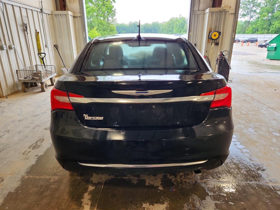 Продажа на аукционе авто 2014 Chrysler 200, vin: 1C3CCBAB9EN231140, номер лота: 58331816