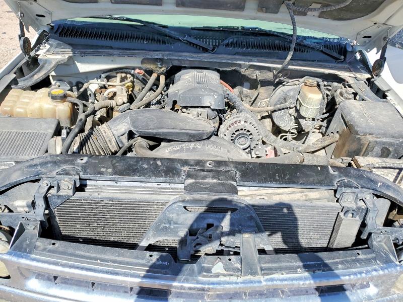 57815126 :رقم المزاد ، 1GNEC13T9YJ152493 vin ، 2000 Chevrolet Tahoe مزاد بيع