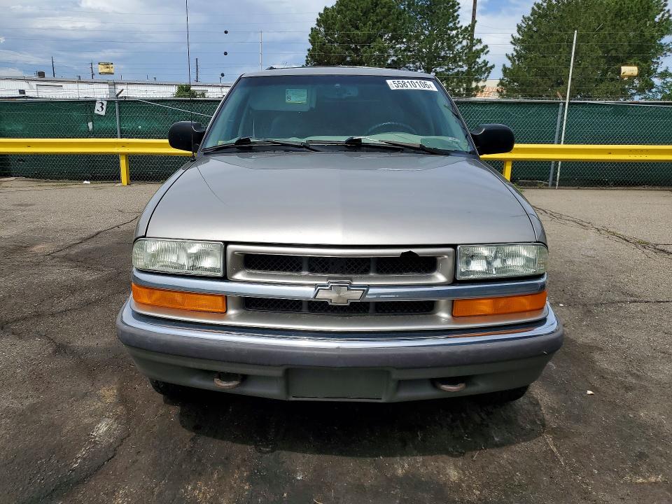 Aukcja sprzedaży 2001 Chevrolet Blazer, vin: 1GNDT13W31K204271, numer aukcji: 55810106