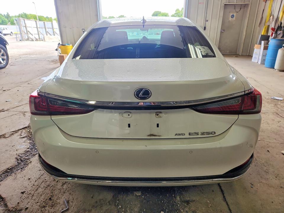 58489126 :رقم المزاد ، 58AD11D1XMU004969 vin ، 2021 Lexus Es 250 مزاد بيع