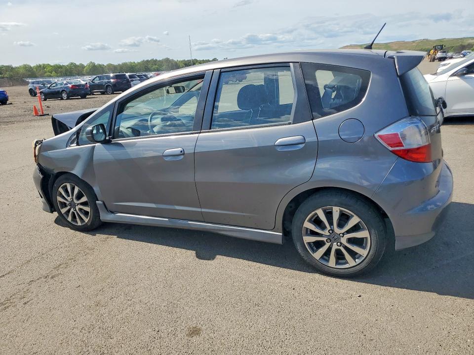 Продажа на аукционе авто 2013 Honda Fit, vin: JHMGE8H52DC074828, номер лота: 55883066