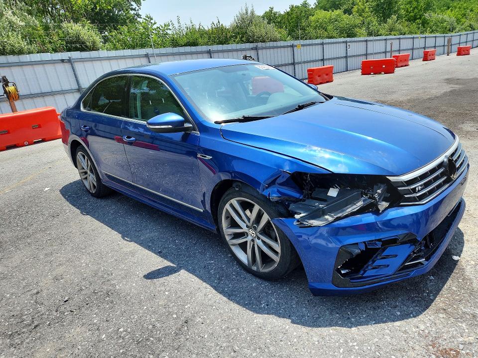 85462295 :رقم المزاد ، 1VWDT7A34HC066407 vin ، 2017 Volkswagen Passat مزاد بيع