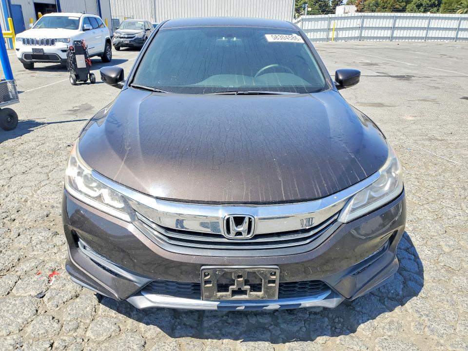 58304586 :رقم المزاد ، 1HGCR2F51HA052956 vin ، 2017 Honda Accord مزاد بيع