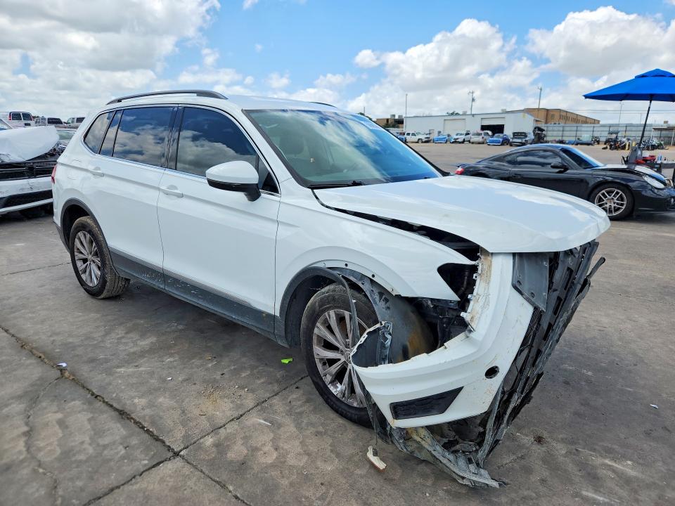 Продаж на аукціоні авто 2018 Volkswagen Tiguan, vin: 3VV3B7AX2JM074421, номер лоту: 56685806