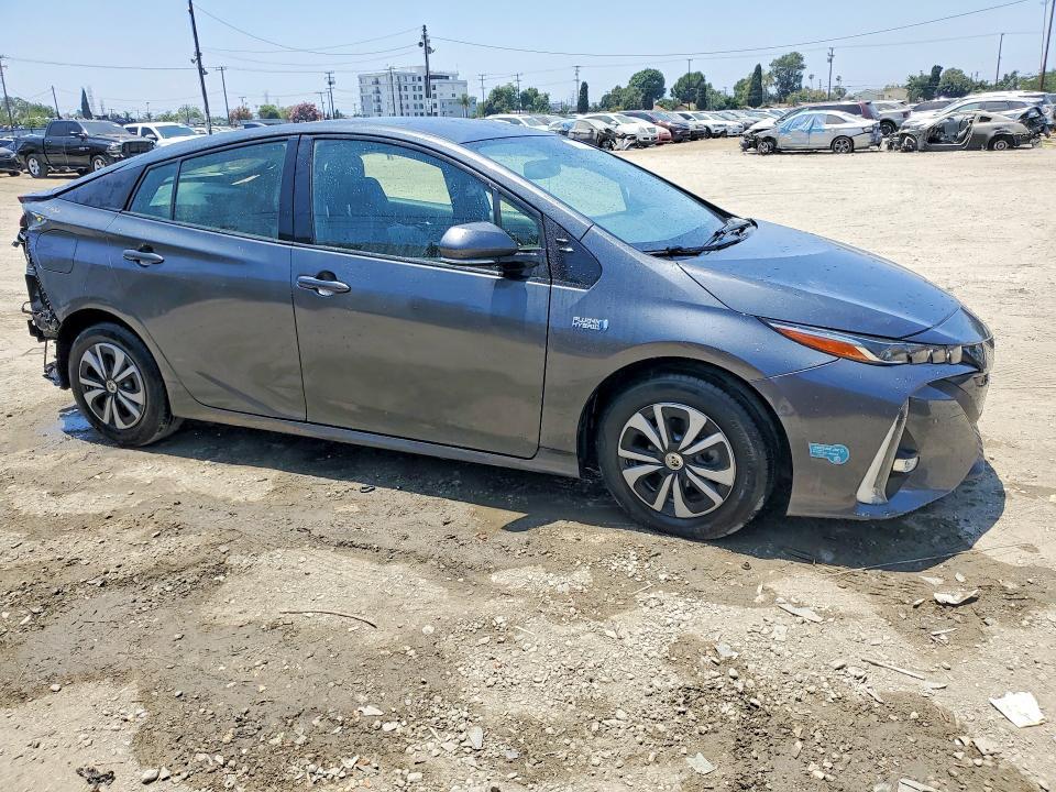 2017 Toyota Prius Prime მანქანა იყიდება აუქციონზე, vin: JTDKARFP4H3046715, აუქციონის ნომერი: 58231746