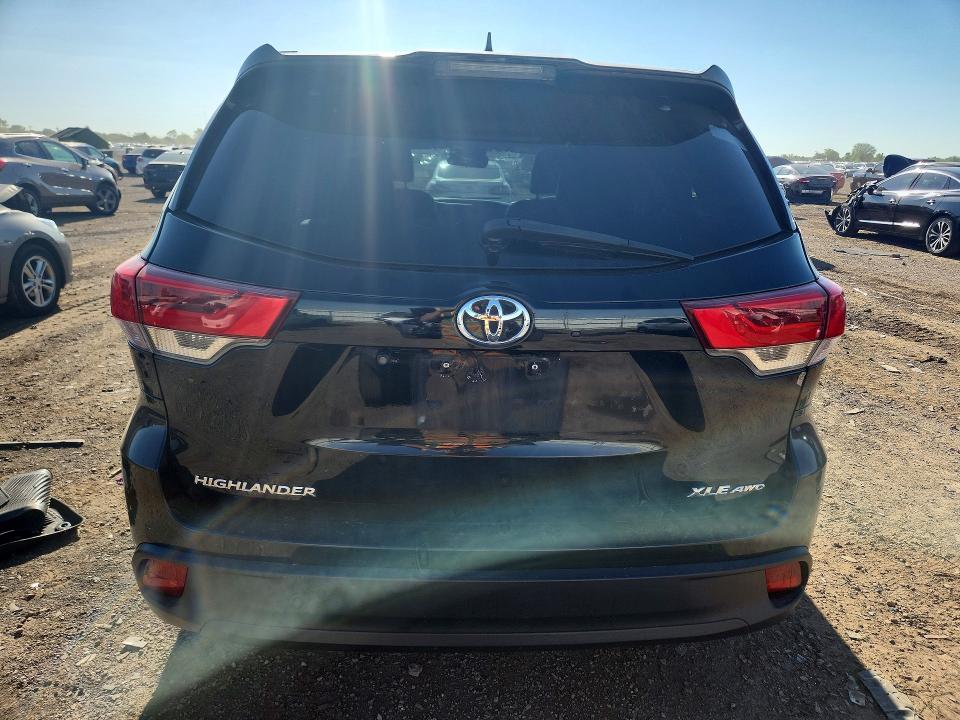 Aukcja sprzedaży 2018 Toyota Highlander, vin: 5TDJZRFH2JS545949, numer aukcji: 55720626