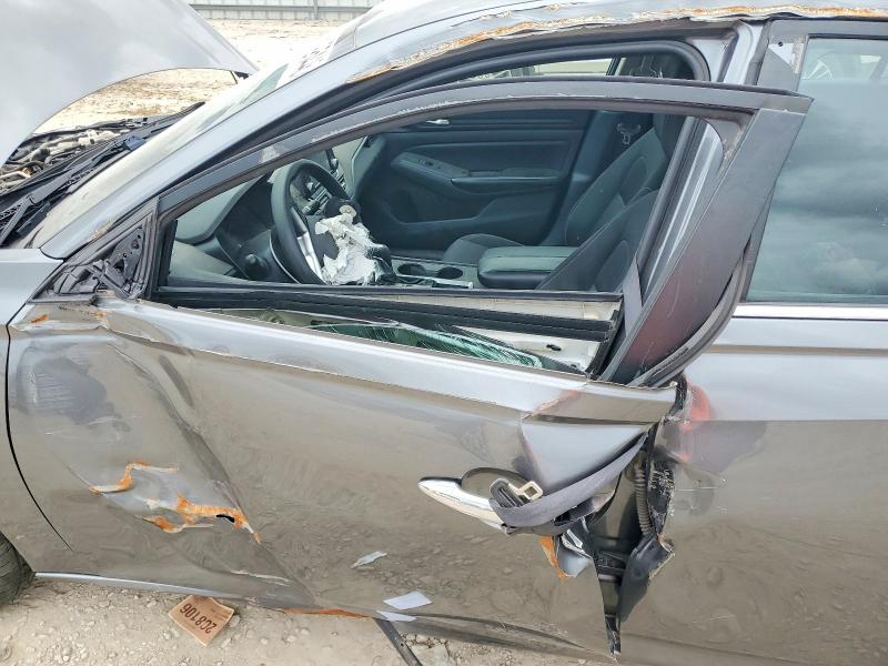 58995446 :رقم المزاد ، 1N4BL4BV6NN368103 vin ، 2022 Nissan Altima مزاد بيع