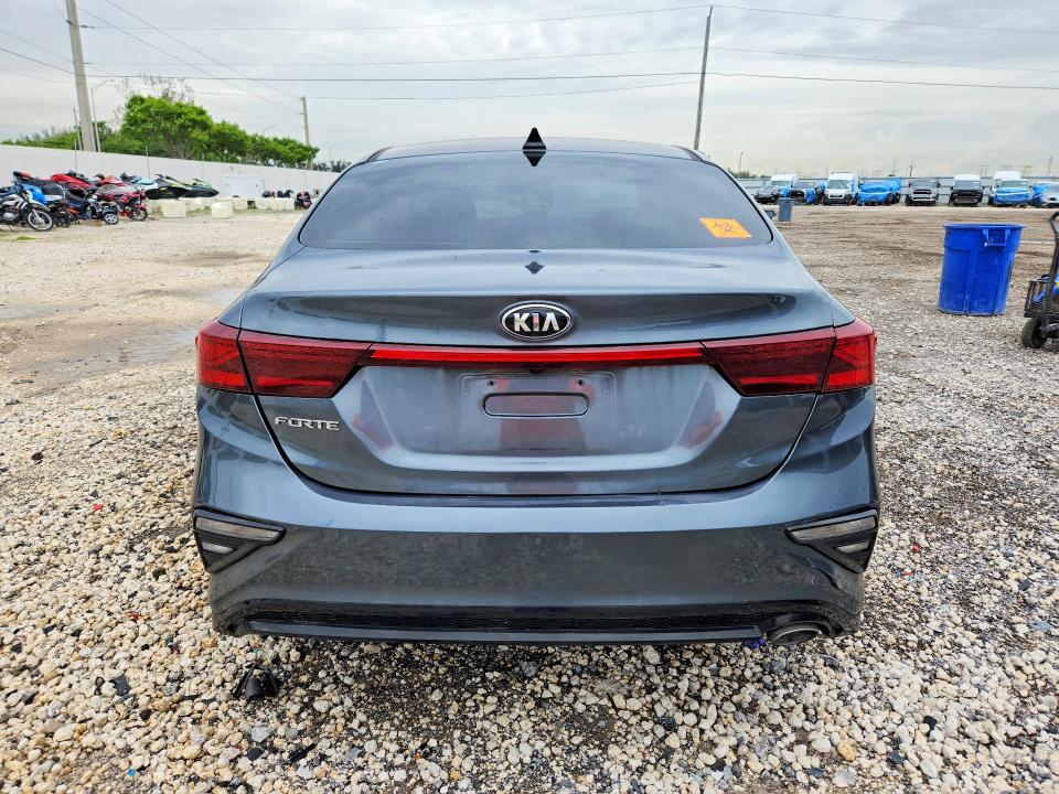 55576186 :رقم المزاد ، 3KPF24AD8LE252734 vin ، 2020 Kia Forte مزاد بيع