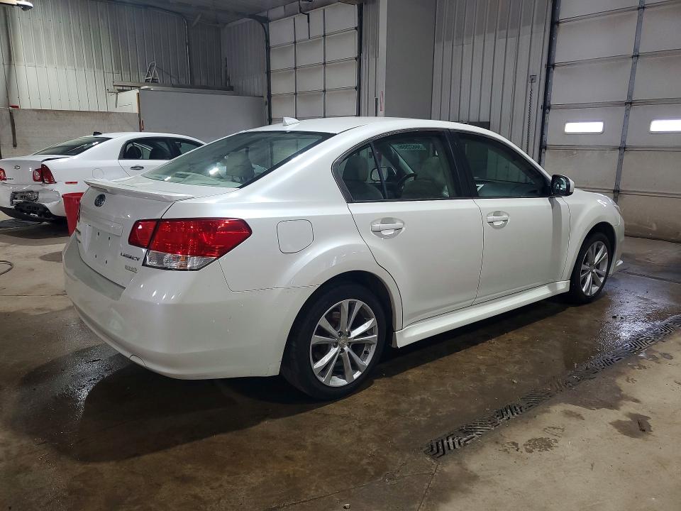 56622996 :رقم المزاد ، 4S3BMBL68E3015845 vin ، 2014 Subaru Legacy مزاد بيع