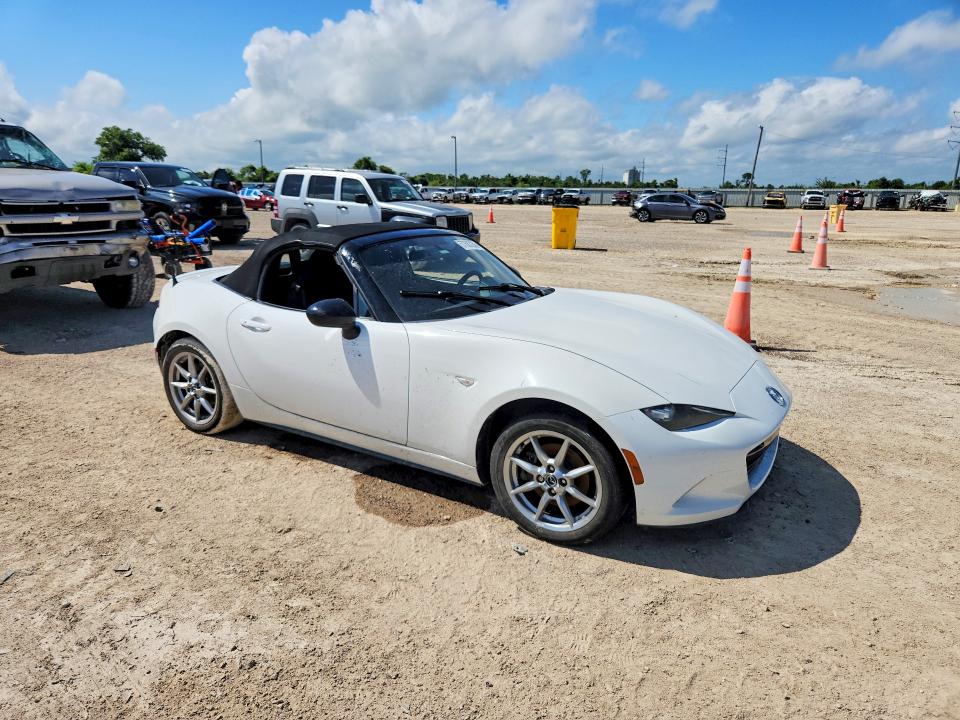 57683256 :رقم المزاد ، JM1NDAB7XG0117489 vin ، 2016 Mazda Mx-5 Miata مزاد بيع