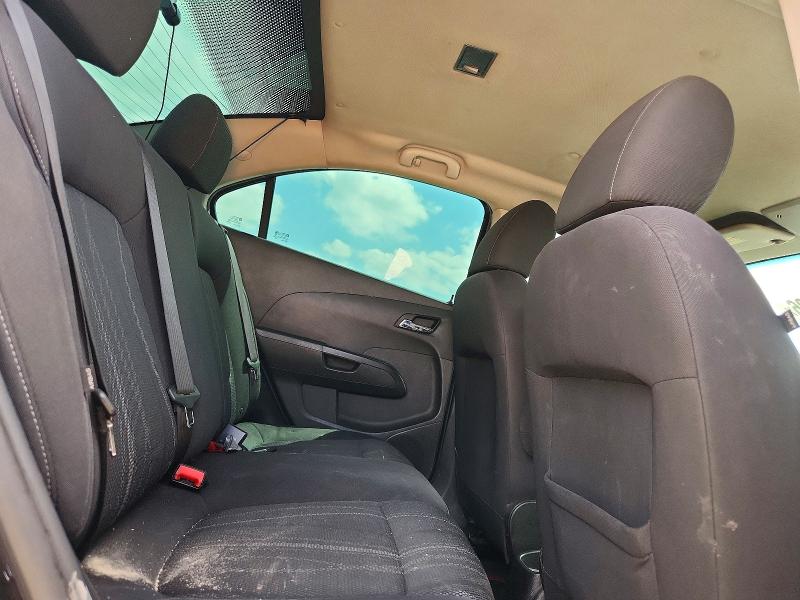 57877696 :رقم المزاد ، 1G1JC5SH1D4221397 vin ، 2013 Chevrolet Sonic مزاد بيع