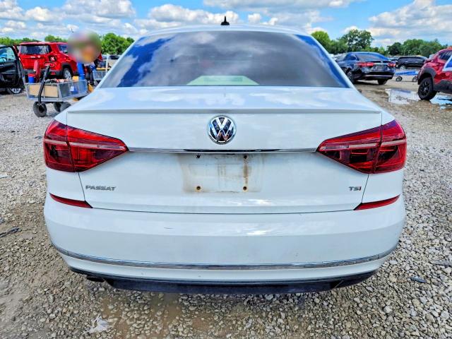 2017 Volkswagen Passat მანქანა იყიდება აუქციონზე, vin: 1VWDT7A38HC021728, აუქციონის ნომერი: 57377906