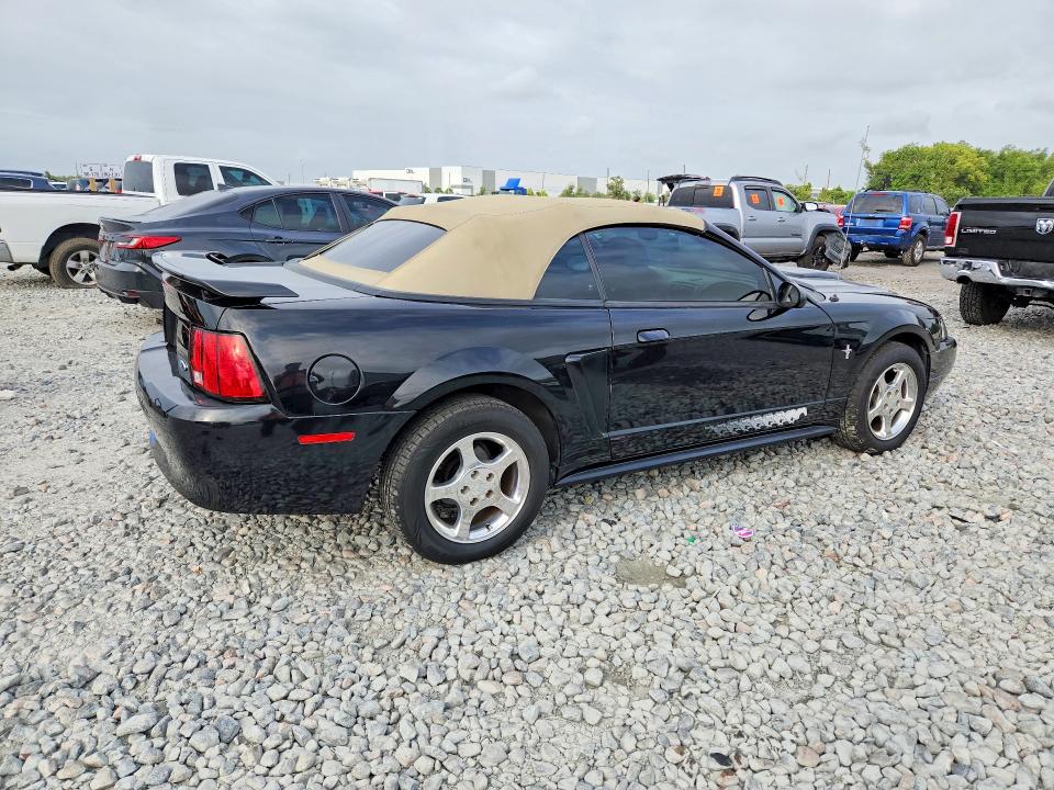 56058466 :رقم المزاد ، 1FAFP44463F434862 vin ، 2003 Ford Mustang مزاد بيع