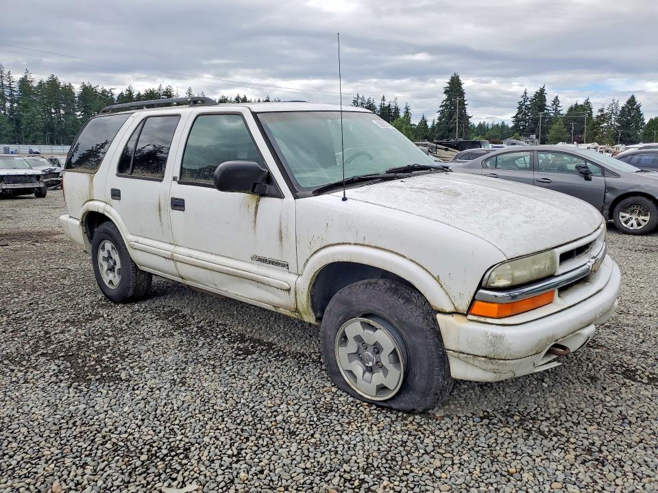 59020716 :رقم المزاد ، 1GNDT13X03K142162 vin ، 2003 Chevrolet Blazer مزاد بيع