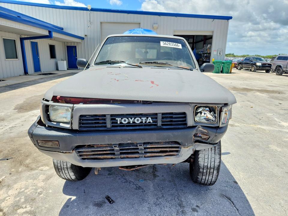 56283566 :رقم المزاد ، JT4RN01P7L7033125 vin ، 1990 Toyota Pickup مزاد بيع