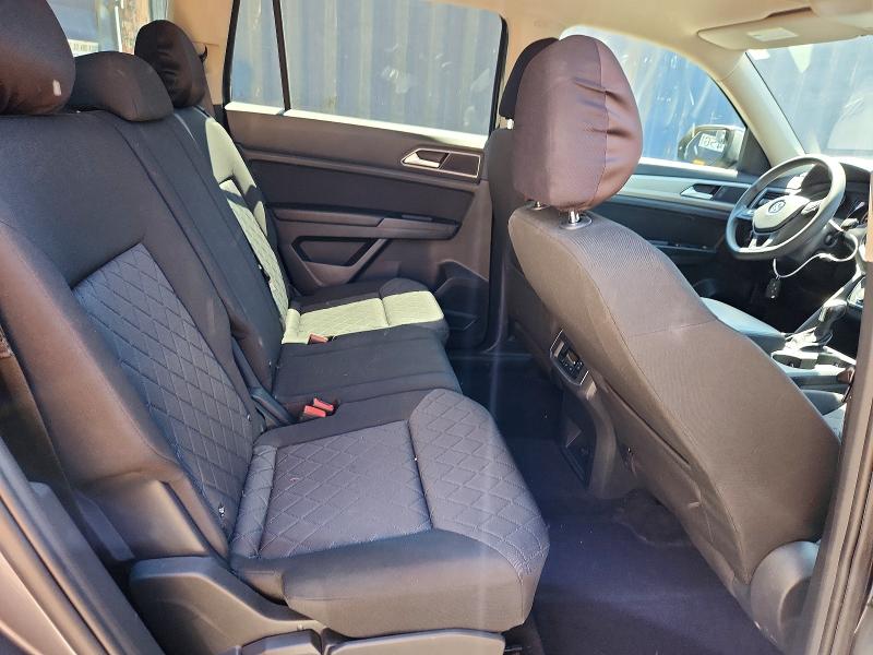 58400406 :رقم المزاد ، 1V2GR2CA0JC526499 vin ، 2018 Volkswagen Atlas مزاد بيع