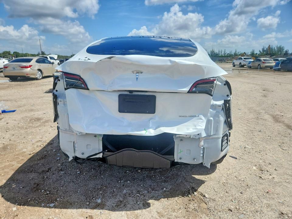 Продаж на аукціоні авто 2024 Tesla Model Y, vin: 7SAYGDEE0RA246992, номер лоту: 56495976
