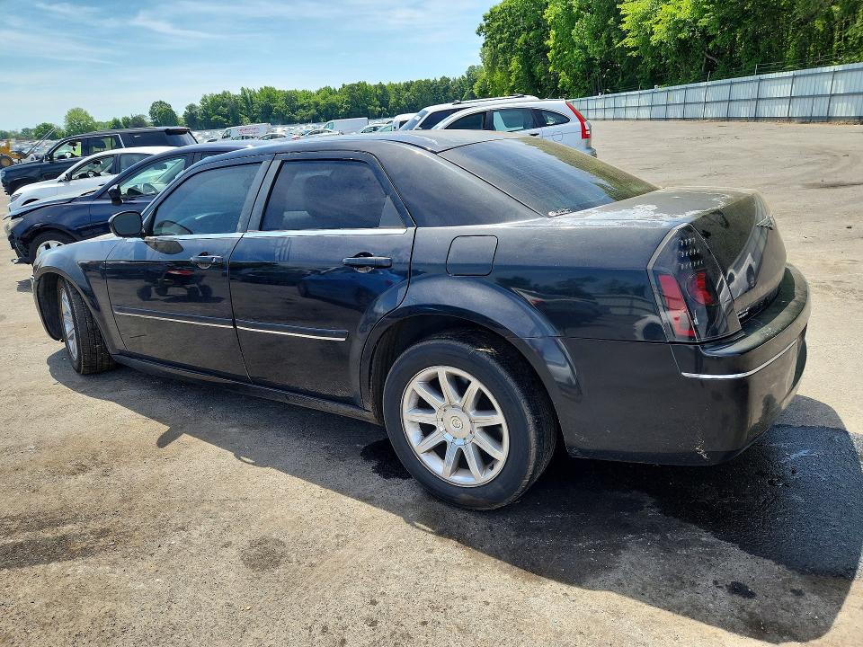Продажа на аукционе авто 2006 Chrysler 300, vin: 2C3LA43R06H218685, номер лота: 55892586