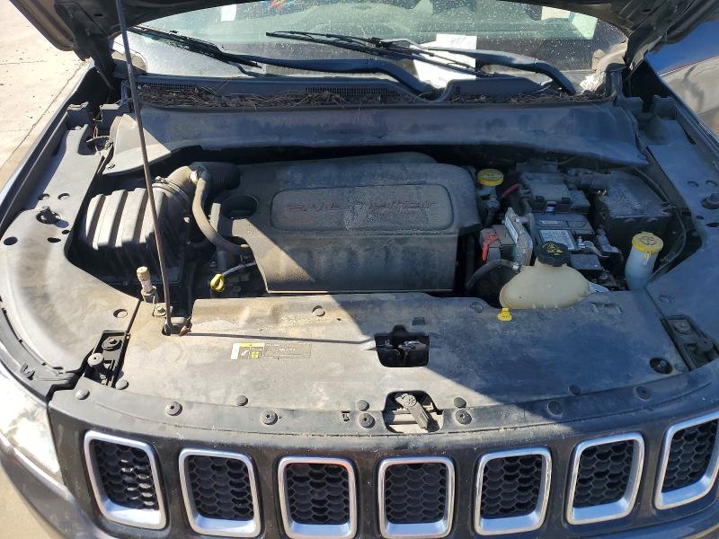 57918866 :رقم المزاد ، 3C4NJCBB4JT134145 vin ، 2018 Jeep Compass مزاد بيع