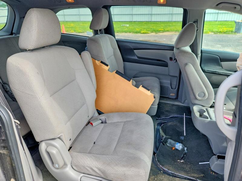 58807776 :رقم المزاد ، 5FNRL5H20GB092577 vin ، 2016 Honda Odyssey مزاد بيع