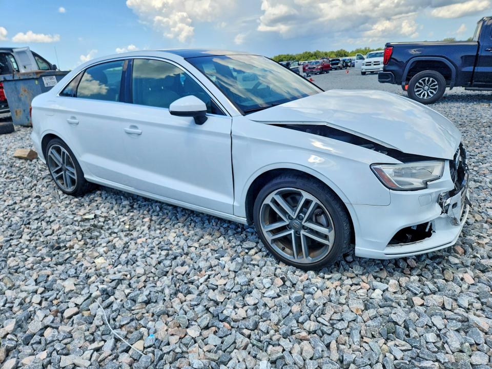 Продажа на аукционе авто 2019 Audi A3, vin: WAUBEGFF7KA125277, номер лота: 58572376